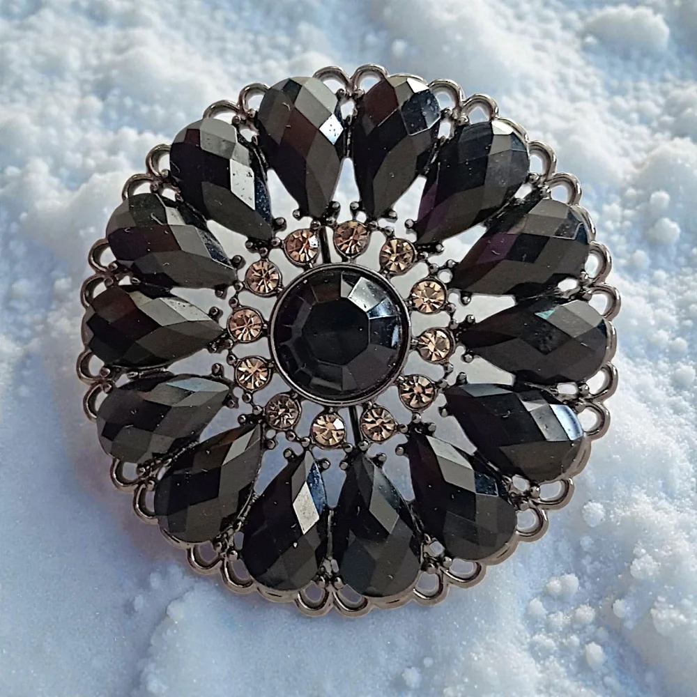 Premier Designs Sunflower Brooch Pendant Pin‎ Black Rhinestone Flower Sparkler